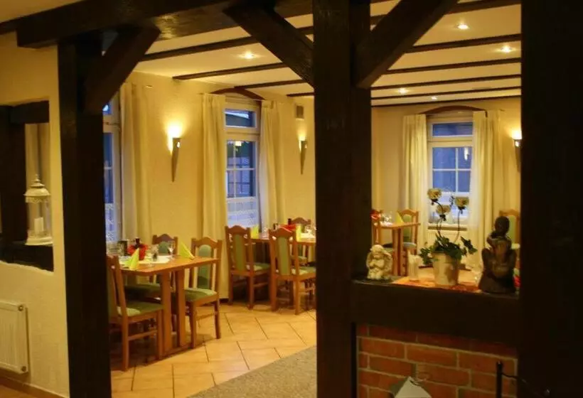 Hotelli Zum Landhaus Dannenbüttel