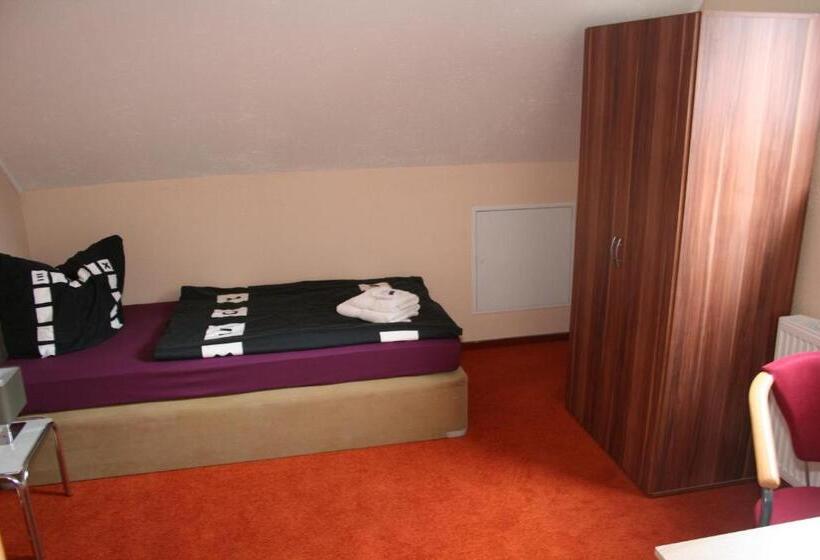 호텔 Zum Landhaus Dannenbüttel