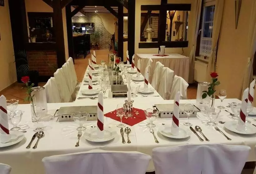 Hotelli Zum Landhaus Dannenbüttel