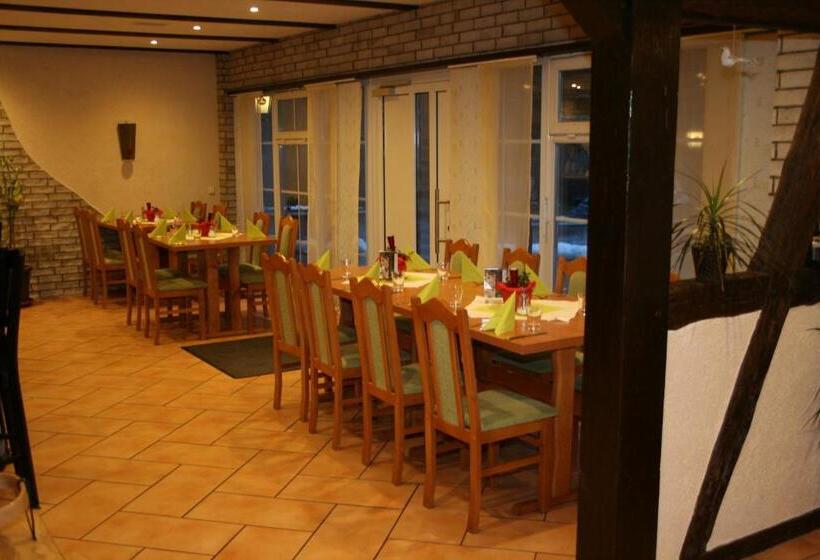 호텔 Zum Landhaus Dannenbüttel