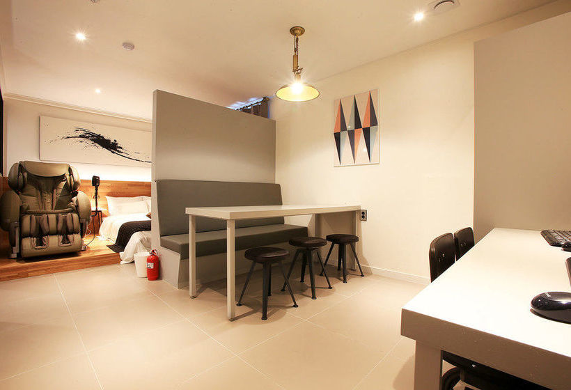 Hotel Indeokwon Chess