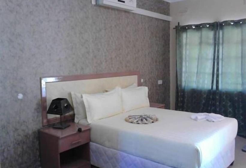 Pacific Conqueror Self Catering Units