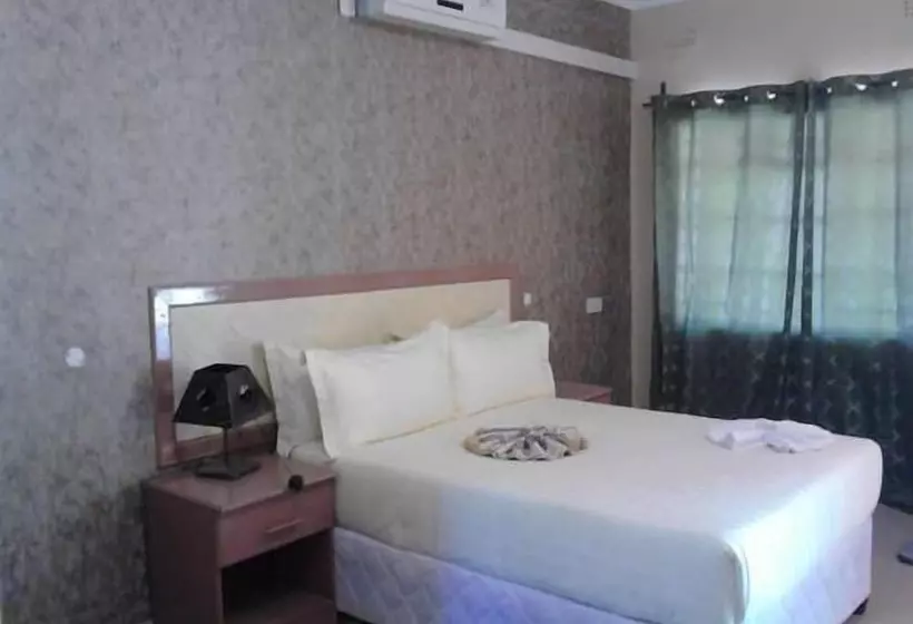 Pacific Conqueror Self Catering Units