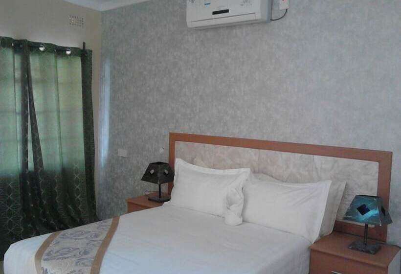 Pacific Conqueror Self Catering Units