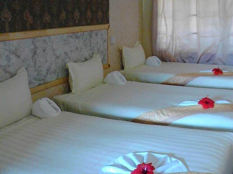 Pacific Conqueror Self Catering Units