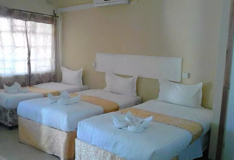 Pacific Conqueror Self Catering Units
