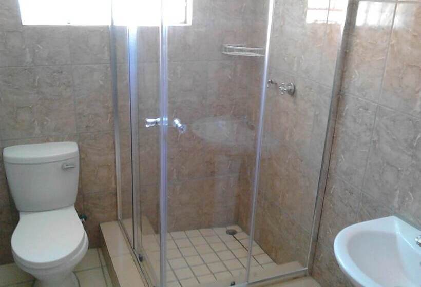 Pacific Conqueror Self Catering Units