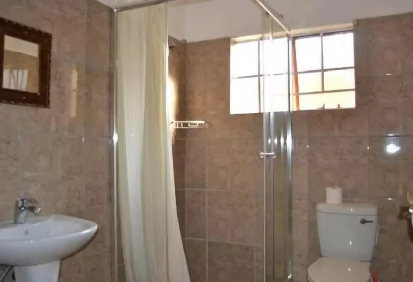Pacific Conqueror Self Catering Units