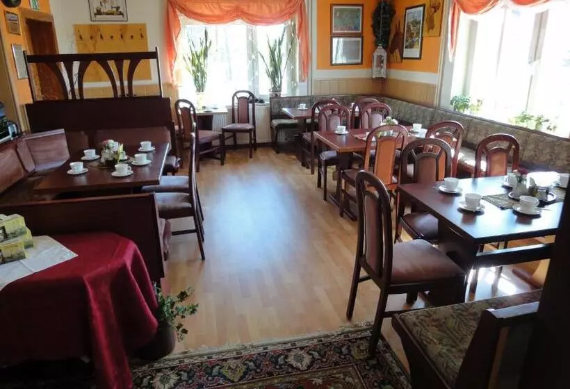Schröder S Motel
