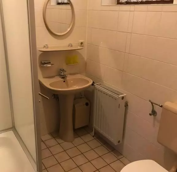 Schröder S Motel