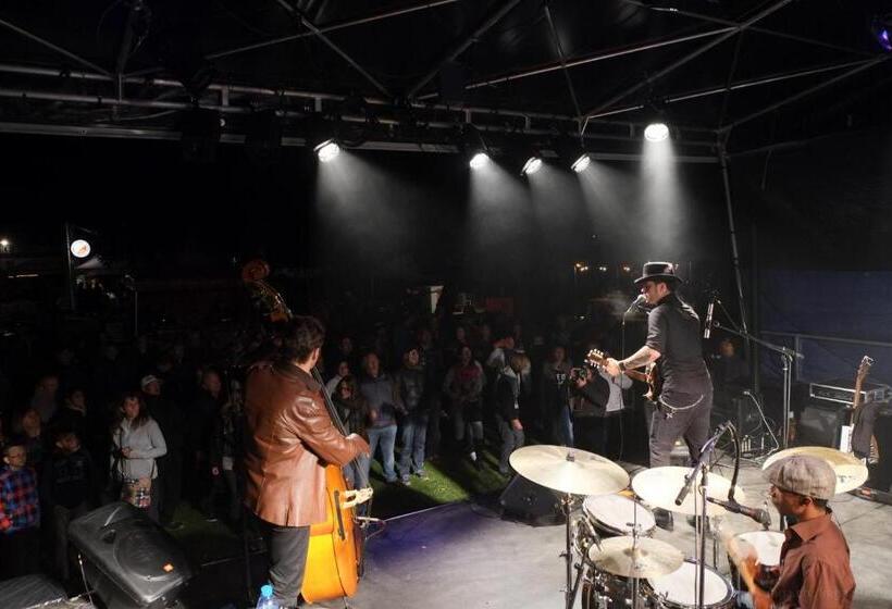 ユースホステル Dortoir Moubra