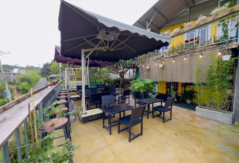 تختخواب و صبحانه Gio Homestay