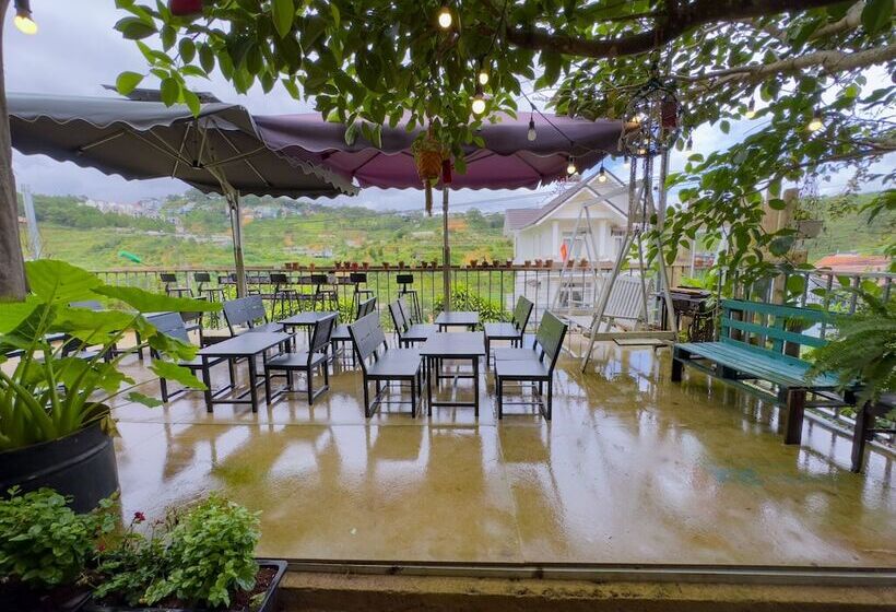 تختخواب و صبحانه Gio Homestay