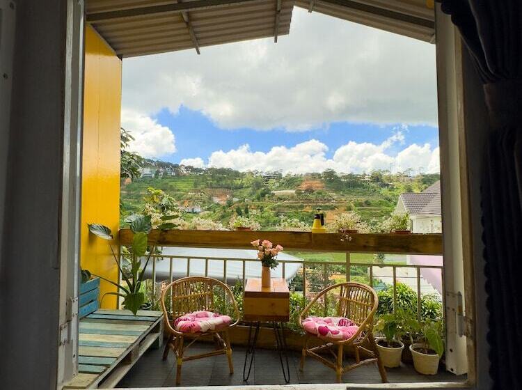 تختخواب و صبحانه Gio Homestay