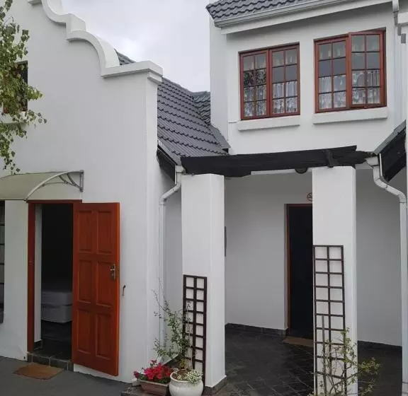 Aamiaismajoitus (B&B) Hiflyerz Guest House