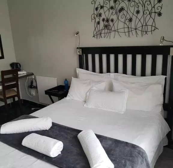 Aamiaismajoitus (B&B) Hiflyerz Guest House