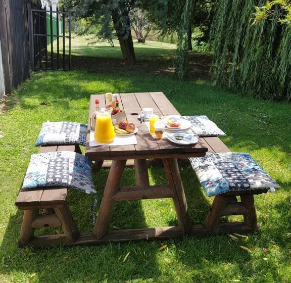 ベッドアンドブレックファースト Hiflyerz Guest House