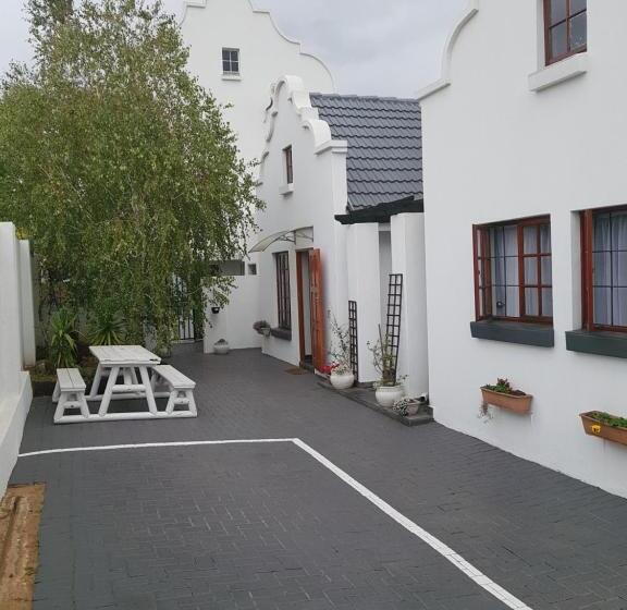 ベッドアンドブレックファースト Hiflyerz Guest House