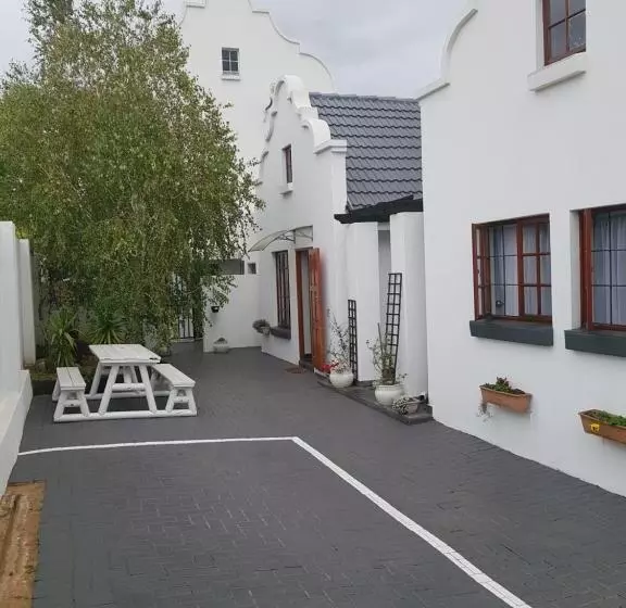 Aamiaismajoitus (B&B) Hiflyerz Guest House