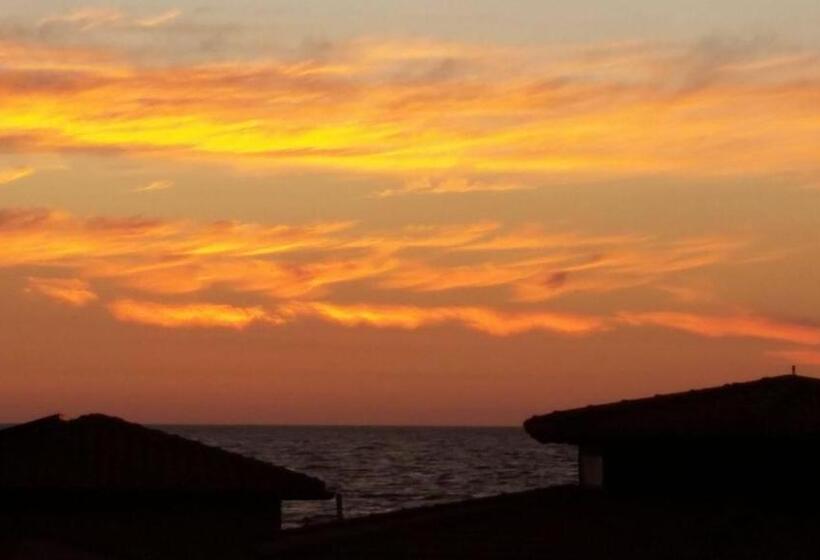 ベッドアンドブレックファースト Miramare Fiumicino