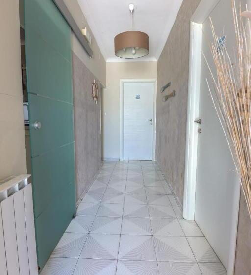 ベッドアンドブレックファースト Miramare Fiumicino