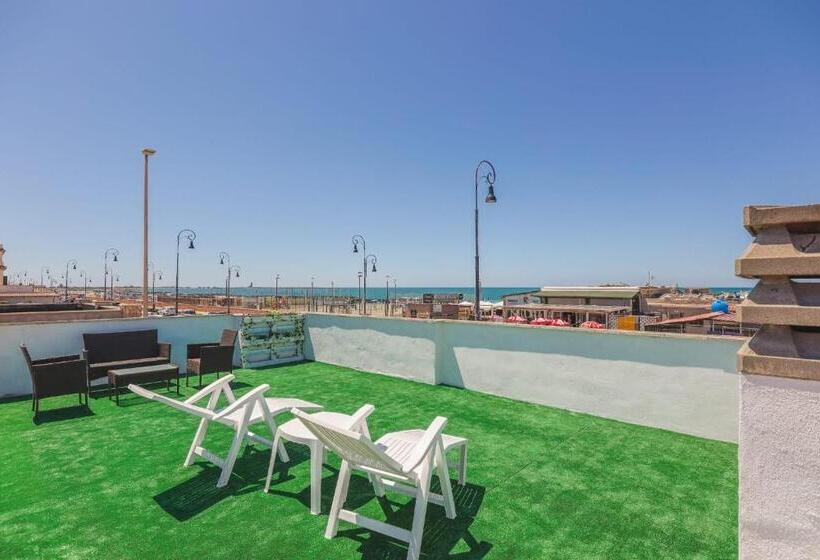 ベッドアンドブレックファースト Miramare Fiumicino