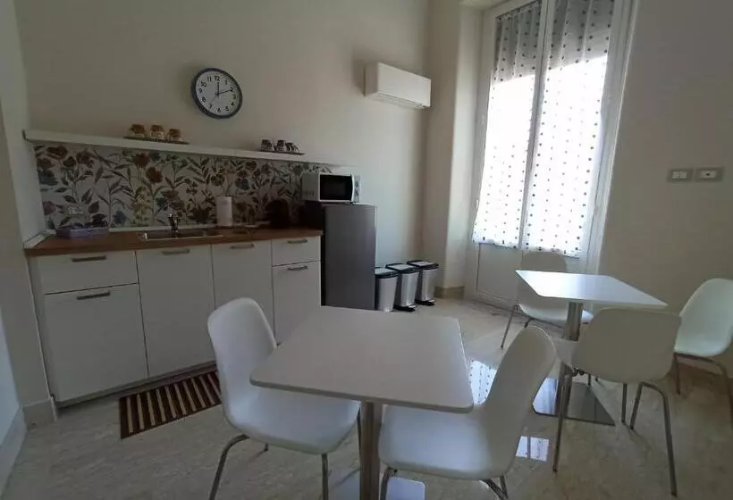 تختخواب و صبحانه Verga 29 House