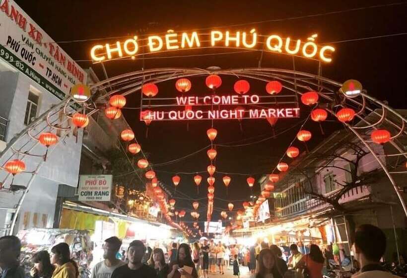 Hong Anh Hotel Night Market Phu Quoc