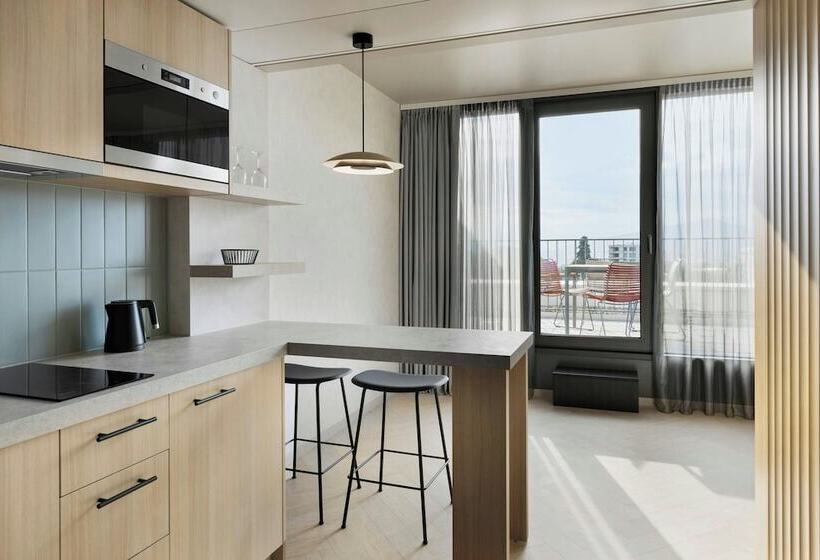 هتل Residence Inn By Marriott Geneva City Nations