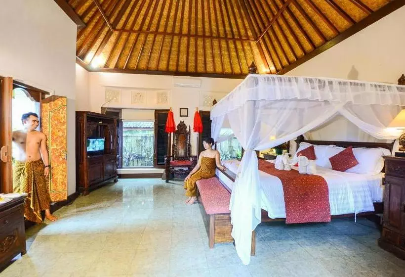 ペンション Tirta Ayu Hotel And Restaurant