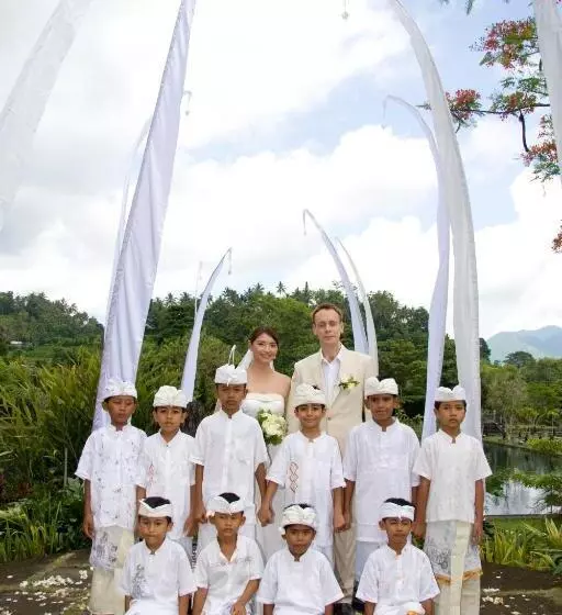 ペンション Tirta Ayu Hotel And Restaurant