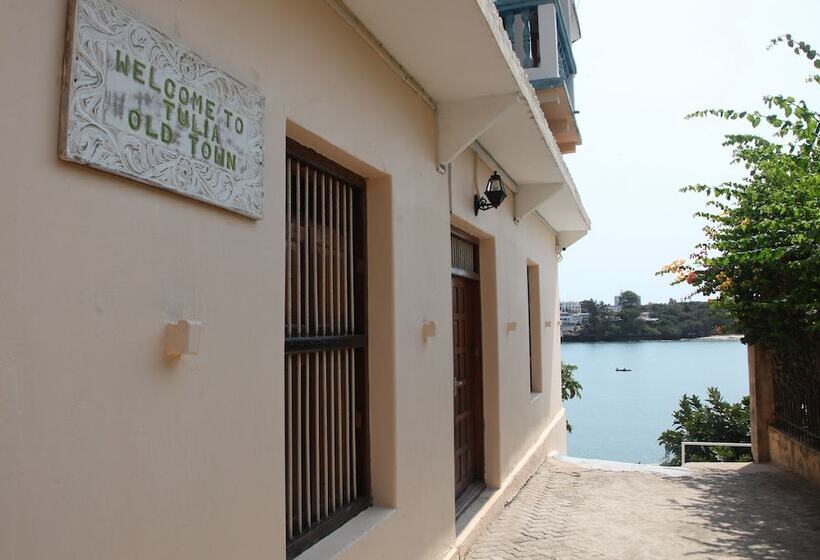 پانسیون Tulia Old Town