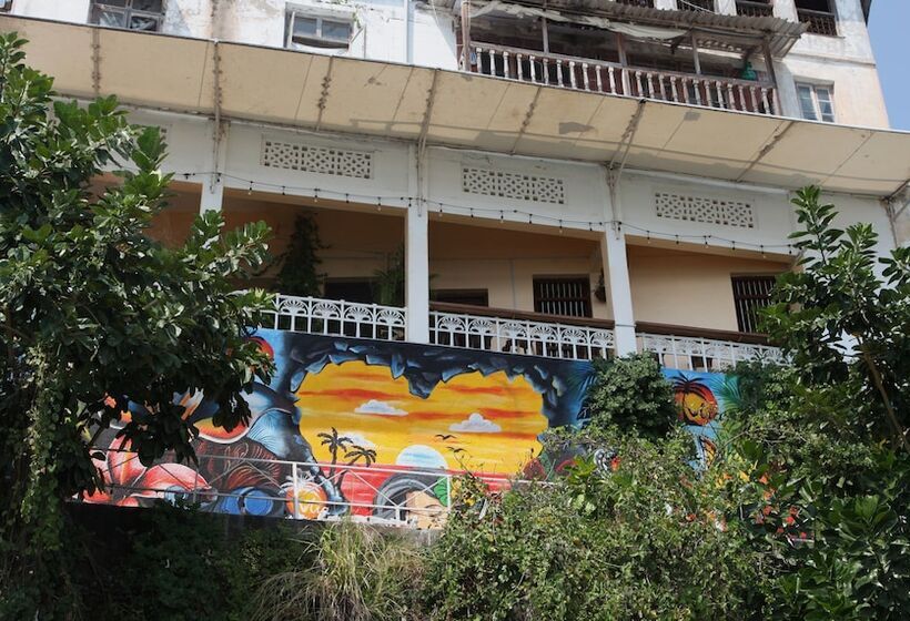 پانسیون Tulia Old Town