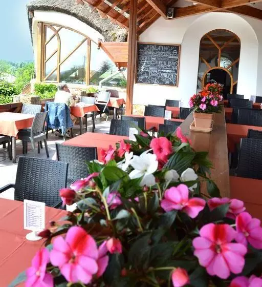 Tekergő Motel és étterem