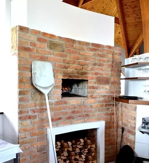 Tekergő Motel és étterem