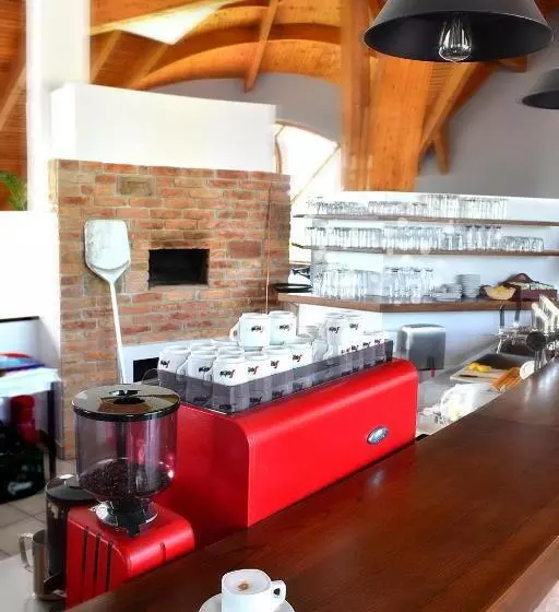 Tekergő Motel és étterem