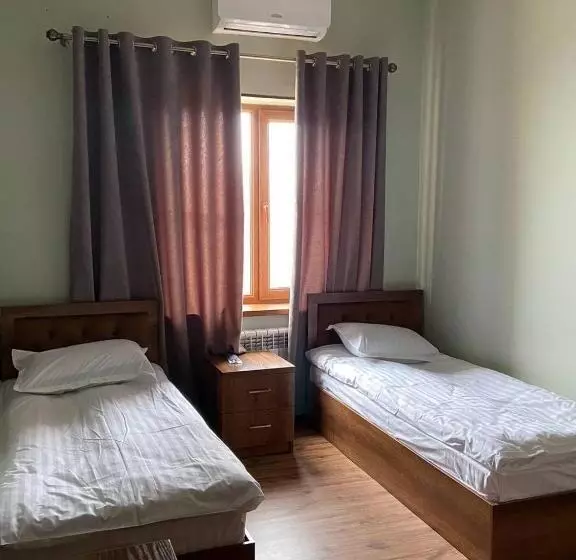 Uzumfermer Hotel & Winery