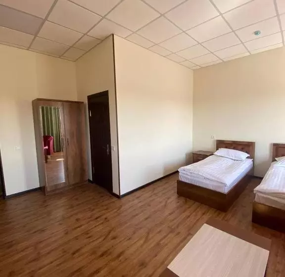 Uzumfermer Hotel & Winery