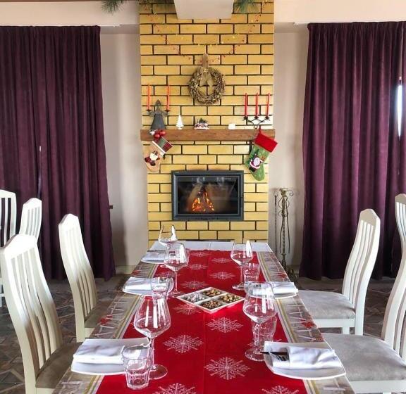 Uzumfermer Hotel & Winery