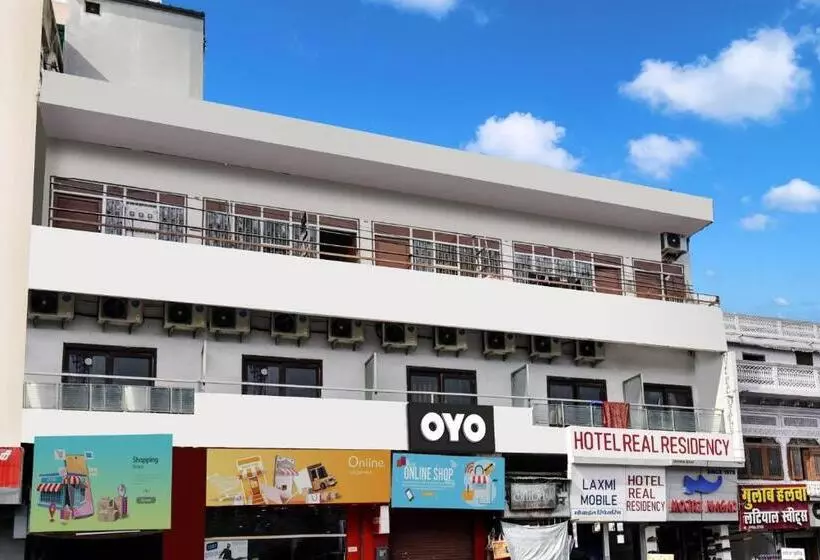 ホテル Real Residency