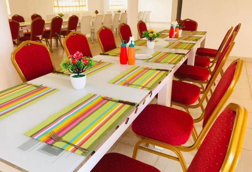 هتل The Lukenya Resort