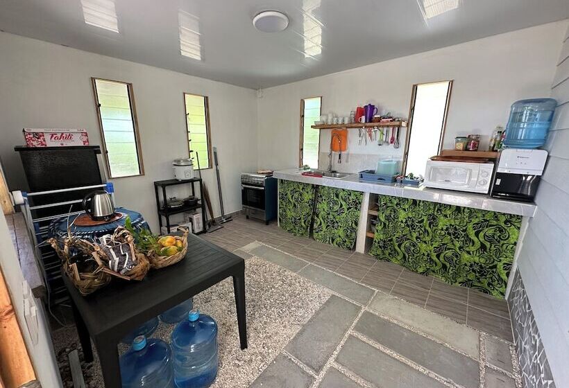 پانسیون Fare Mahai