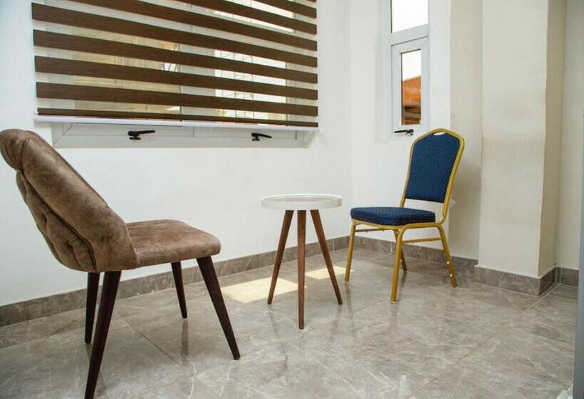 Ark Hotel Apartments