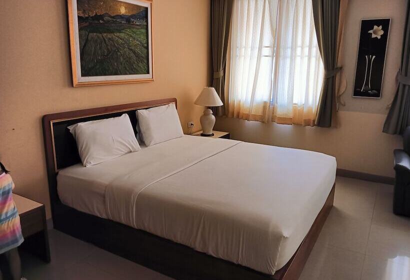 Golden Roof Boutique Apartment