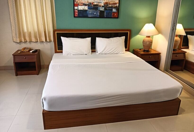 Golden Roof Boutique Apartment