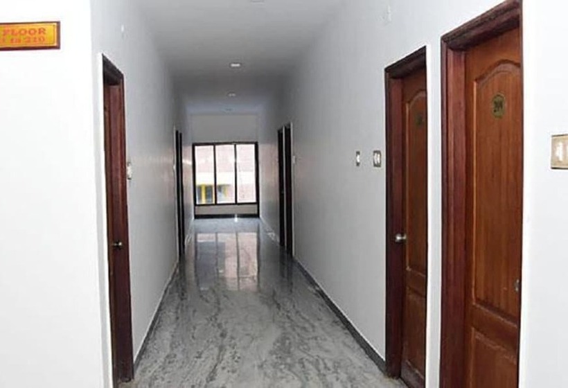 Fabhotel Eden Garden