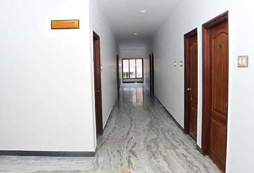 Fabhotel Eden Garden