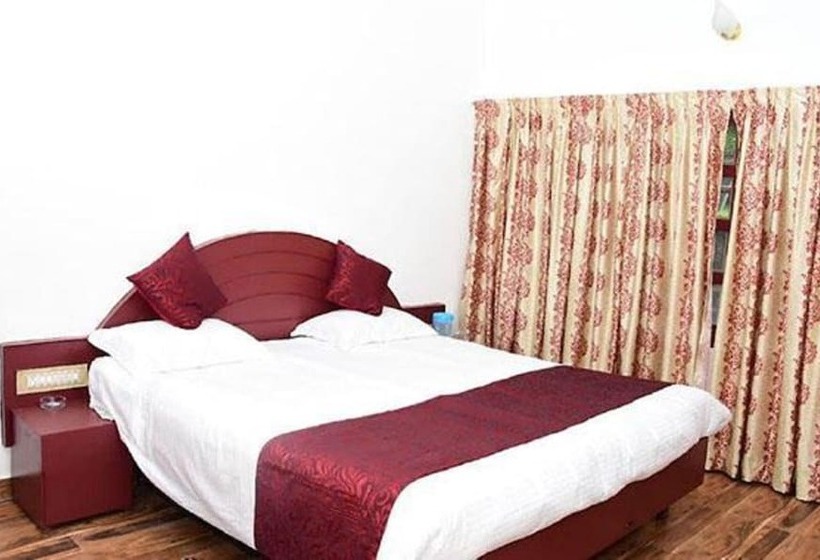 Fabhotel Eden Garden