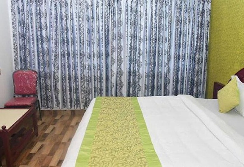 Fabhotel Eden Garden