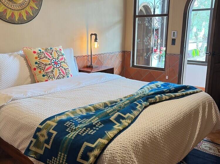 Hotel Hacienda Santa Ana Lodging